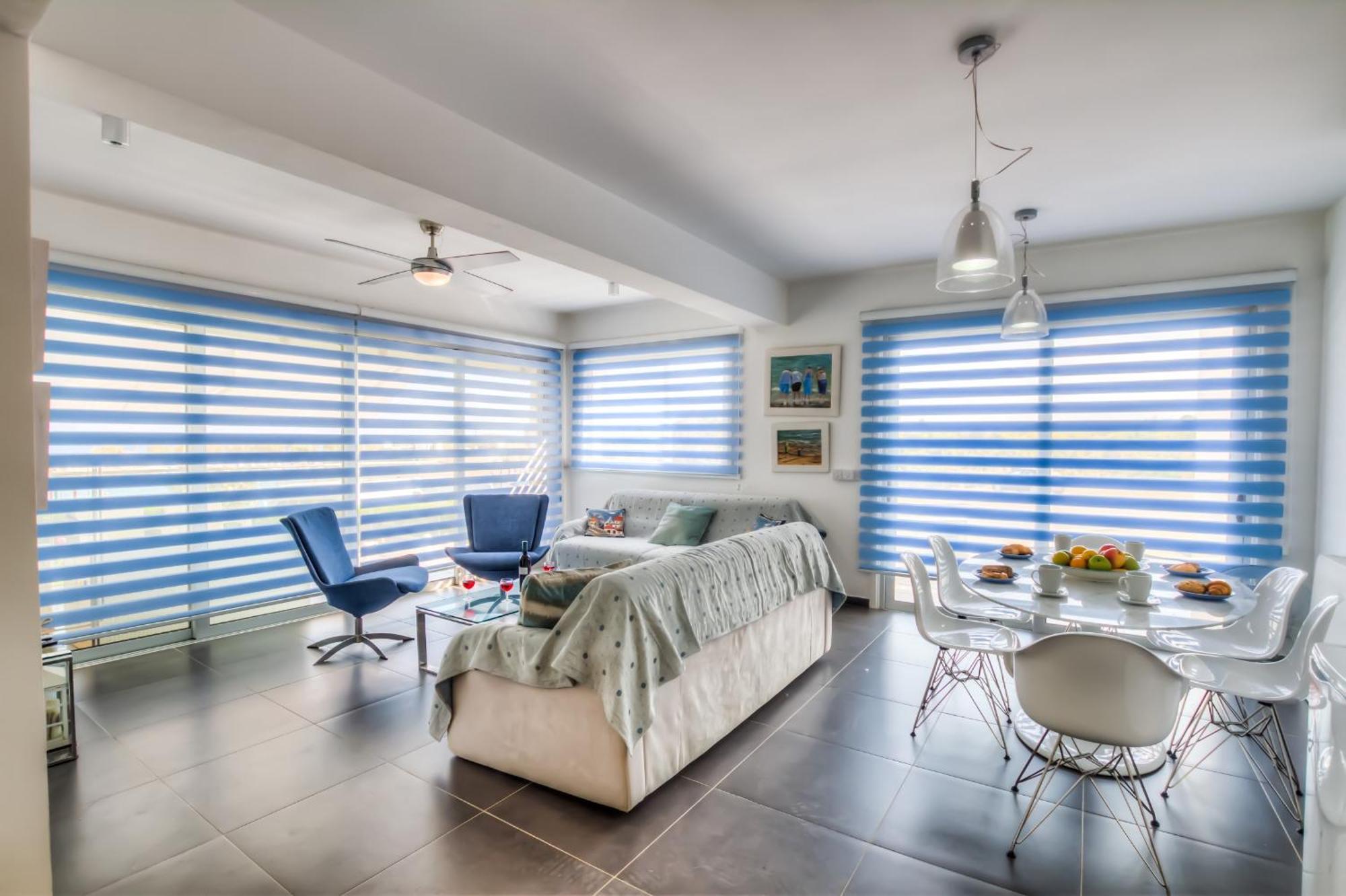 Beachfront Trident Protaras Esterno foto